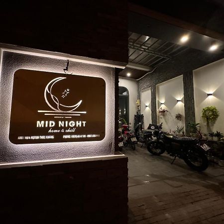 芹苴 Mid Night酒店 外观 照片