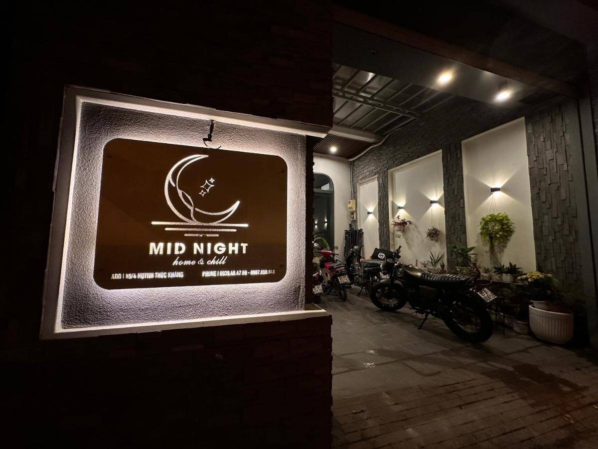 芹苴 Mid Night酒店 外观 照片